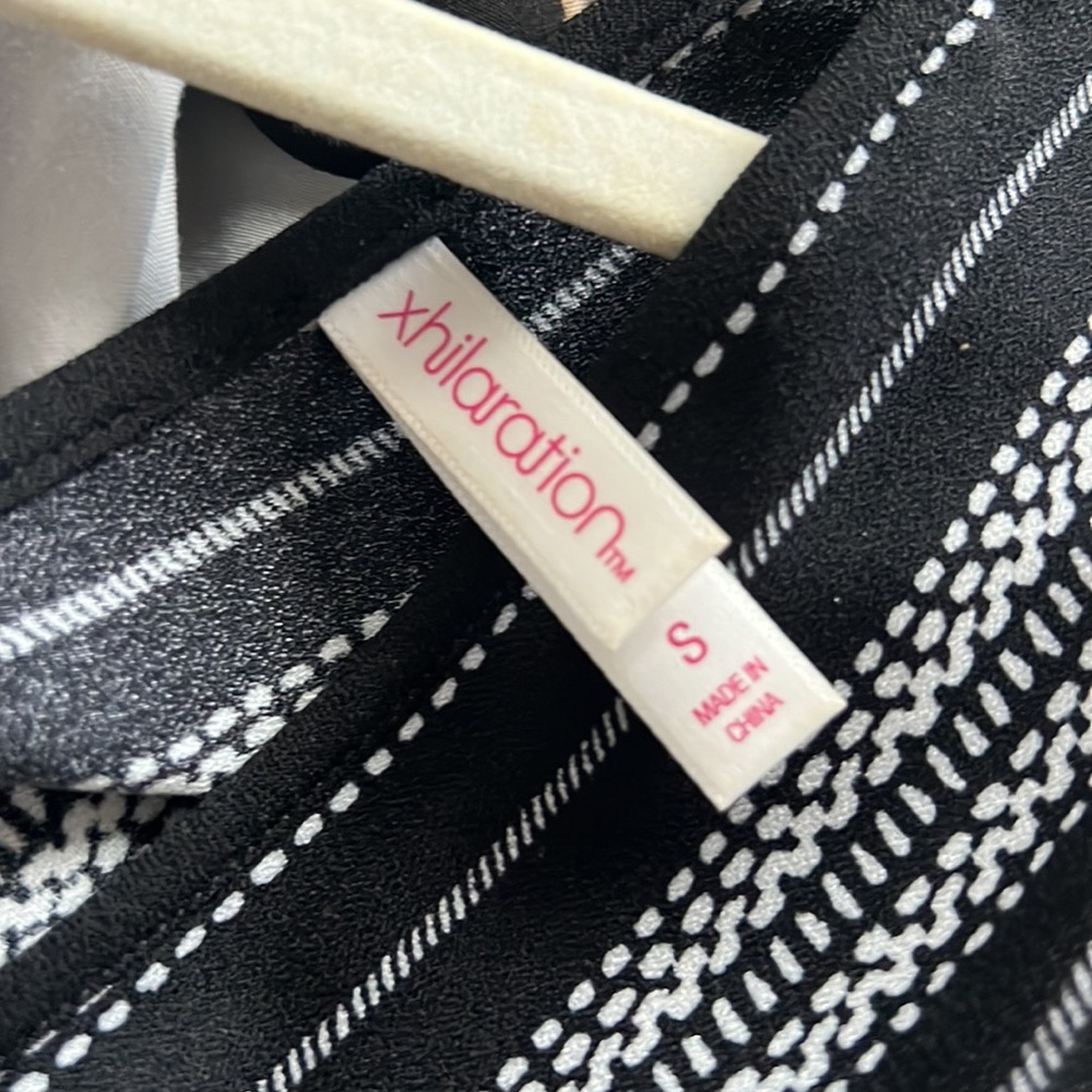 Patterned causal jumpsuit - Picture 3 of 5